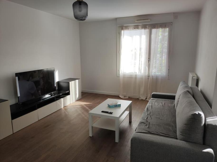 Charmant Appartement Proche Paris Eaubonne Exterior photo